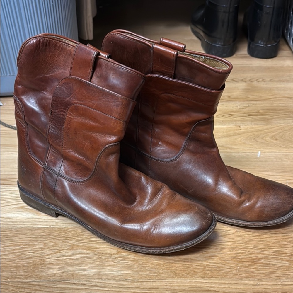 Authentic Frye Short Riding Brown Leather Boots